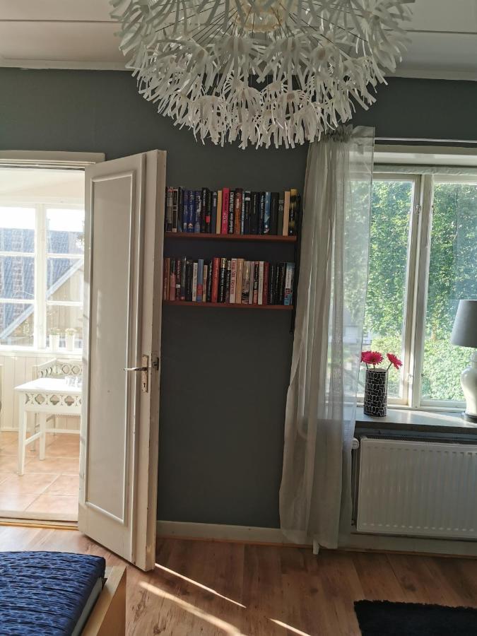 Gamla Skolan Rum & Oevernattning I Spjutstorp Apartman Kültér fotó
