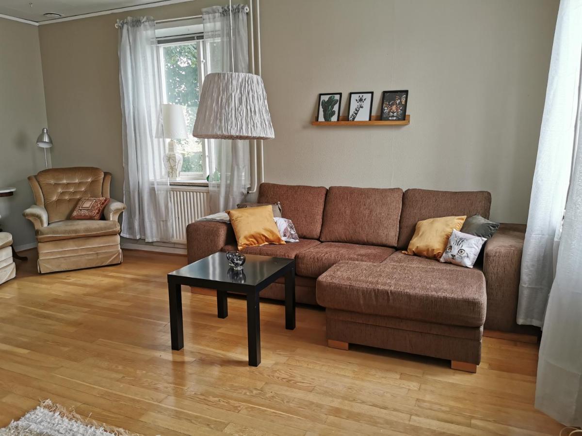 Gamla Skolan Rum & Oevernattning I Spjutstorp Apartman Kültér fotó