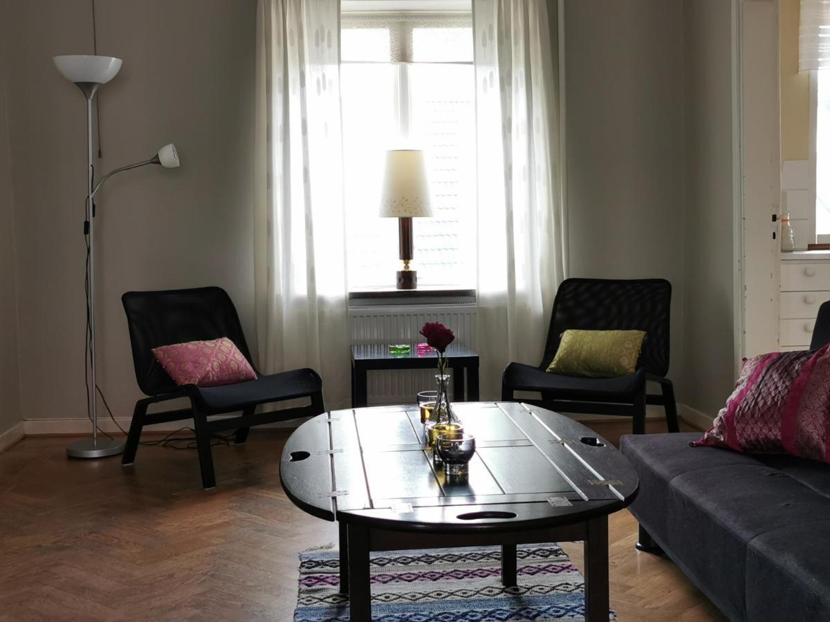 Gamla Skolan Rum & Oevernattning I Spjutstorp Apartman Kültér fotó