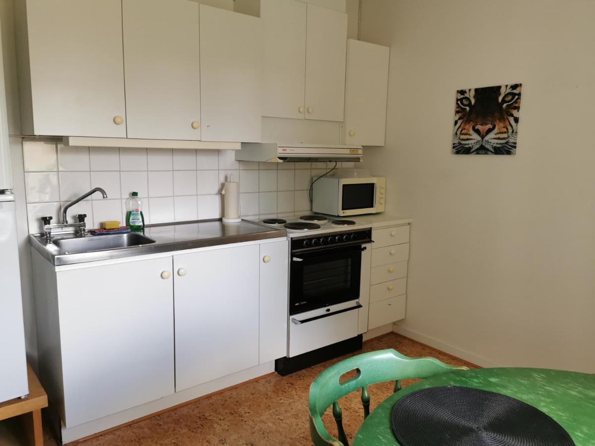 Gamla Skolan Rum & Oevernattning I Spjutstorp Apartman Kültér fotó