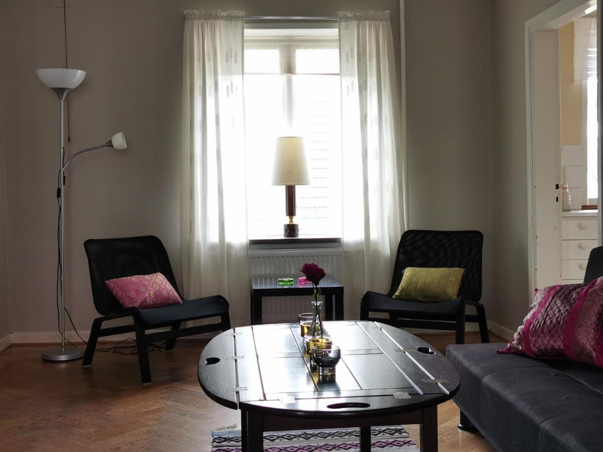 Gamla Skolan Rum & Oevernattning I Spjutstorp Apartman Kültér fotó