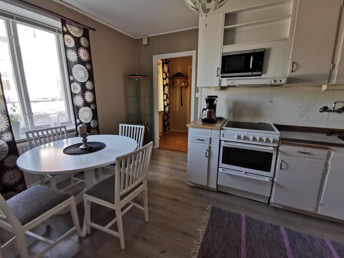 Gamla Skolan Rum & Oevernattning I Spjutstorp Apartman Kültér fotó